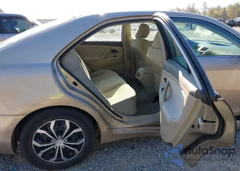 2009 Toyota Camry Le z USA, uszkodzony, nr VIN 4T1BE46K99U898299